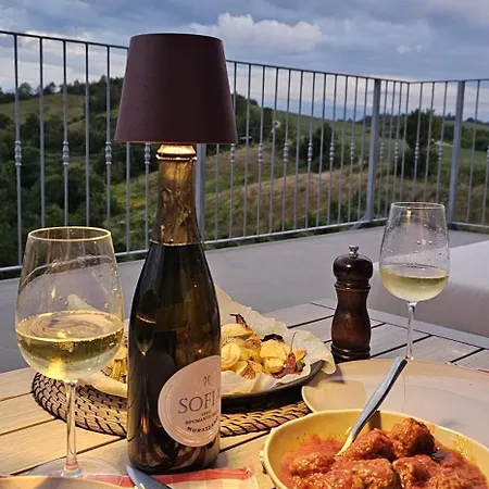 Podere Martina In Altalanga * Murazzano (Cuneo)
